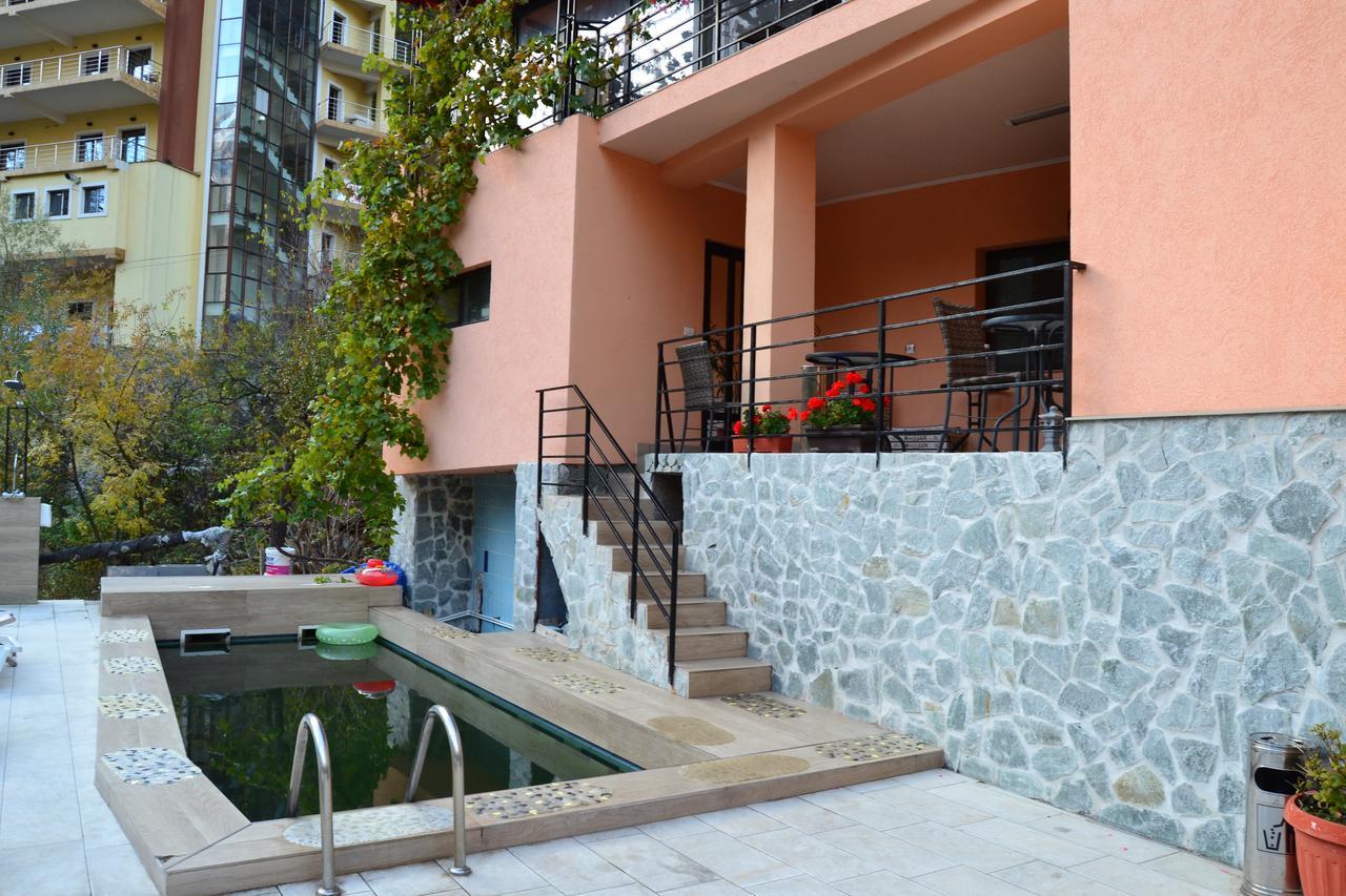 Hotel Holiday Maria Băile Herculane Exterior photo